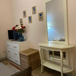 https://emi-house-re-di-roma-affitto-turistico.it-romehotels.com